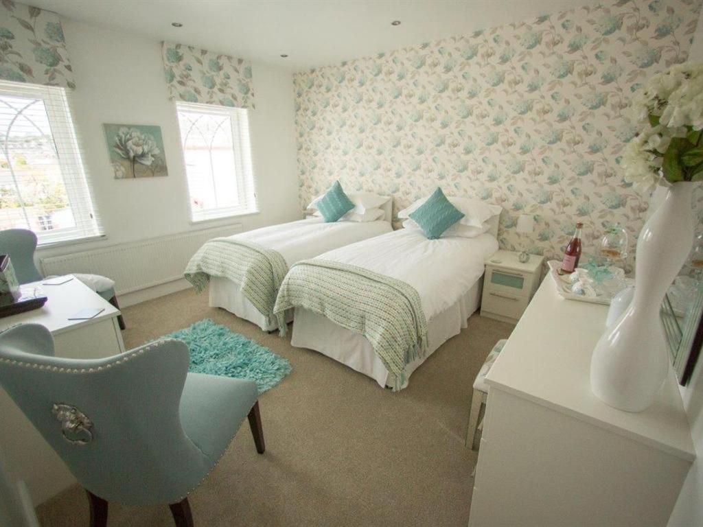 Queen Bee & B Merthyr Tydfil Dış mekan fotoğraf